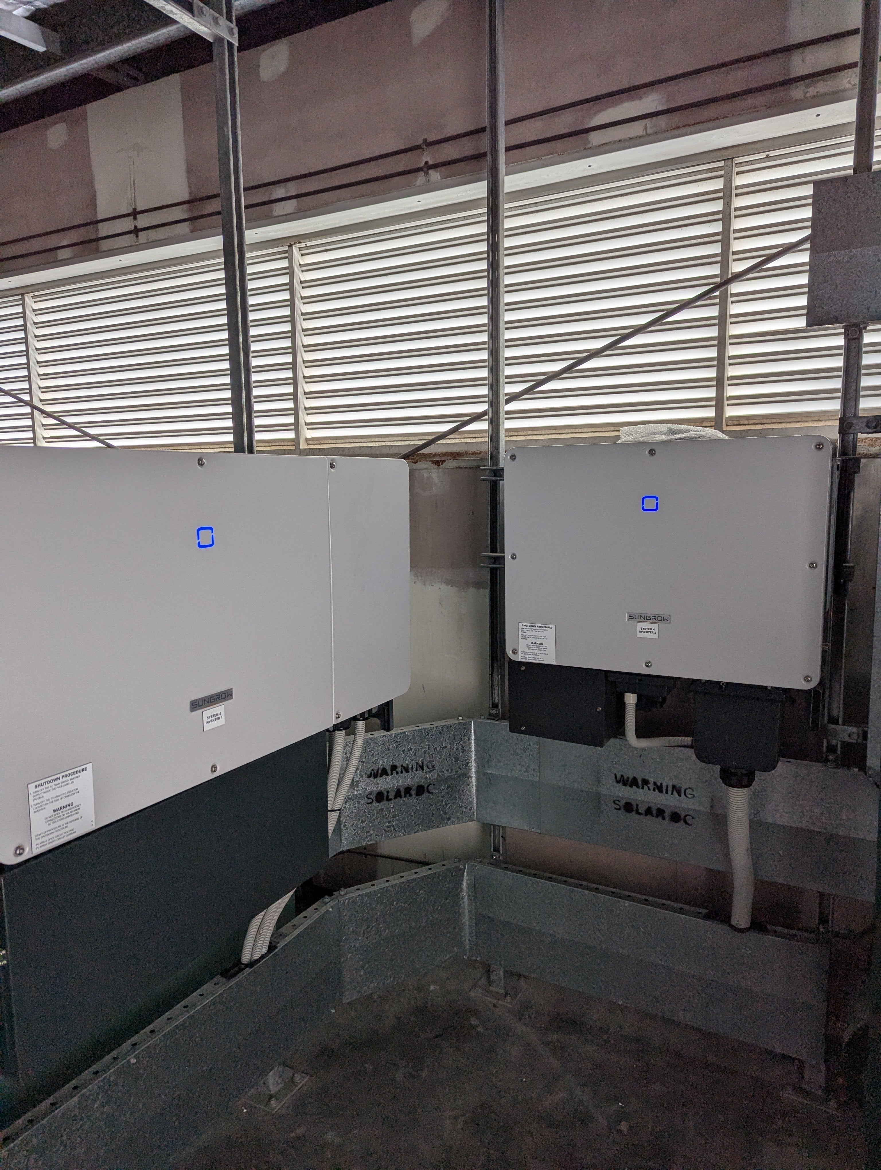 PXL_20250501_223328544