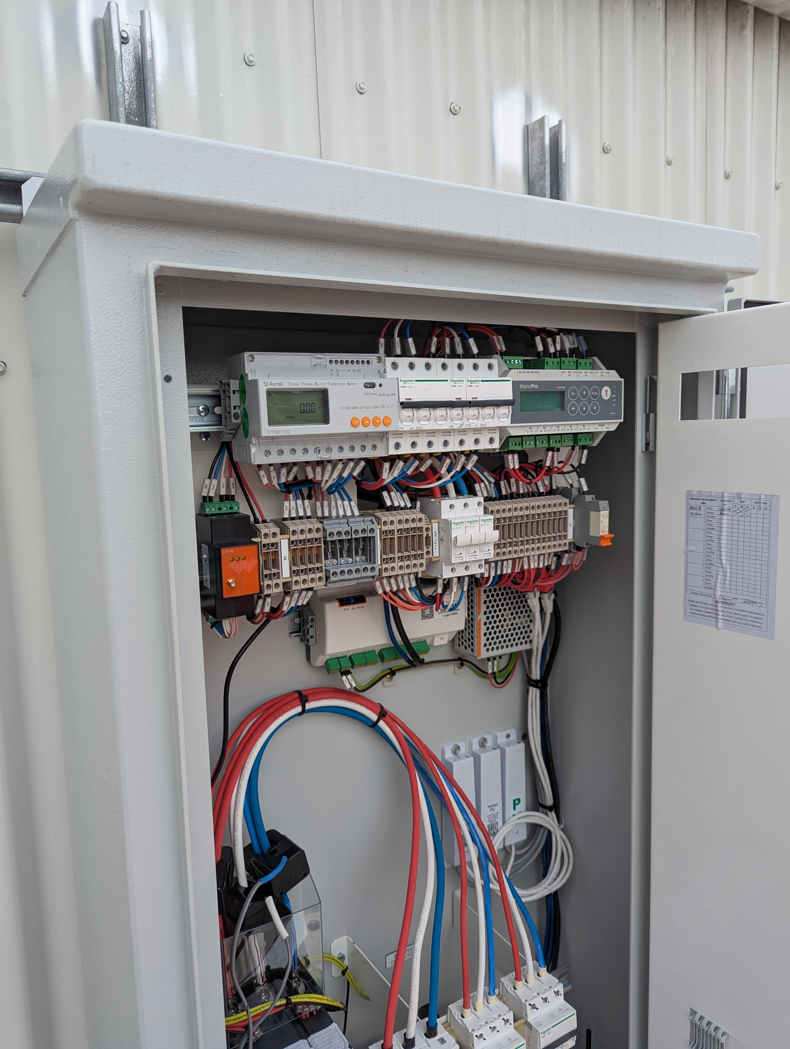 PXL_20250502_030224608